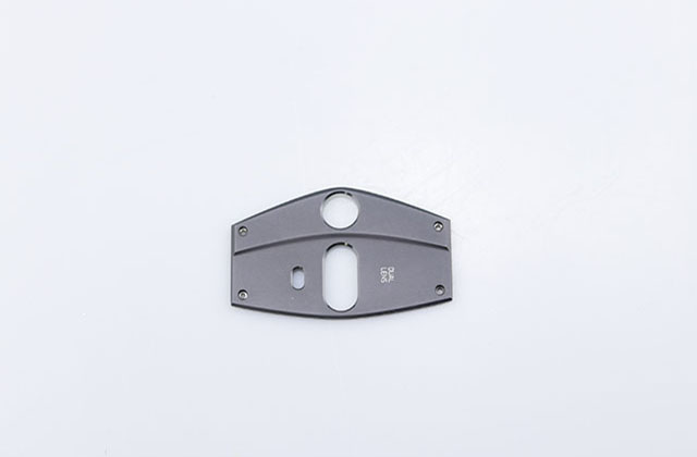 怎么通過(guò)CNC加工精密CNC加工來(lái)完成CNC加工數(shù)碼零件加工？